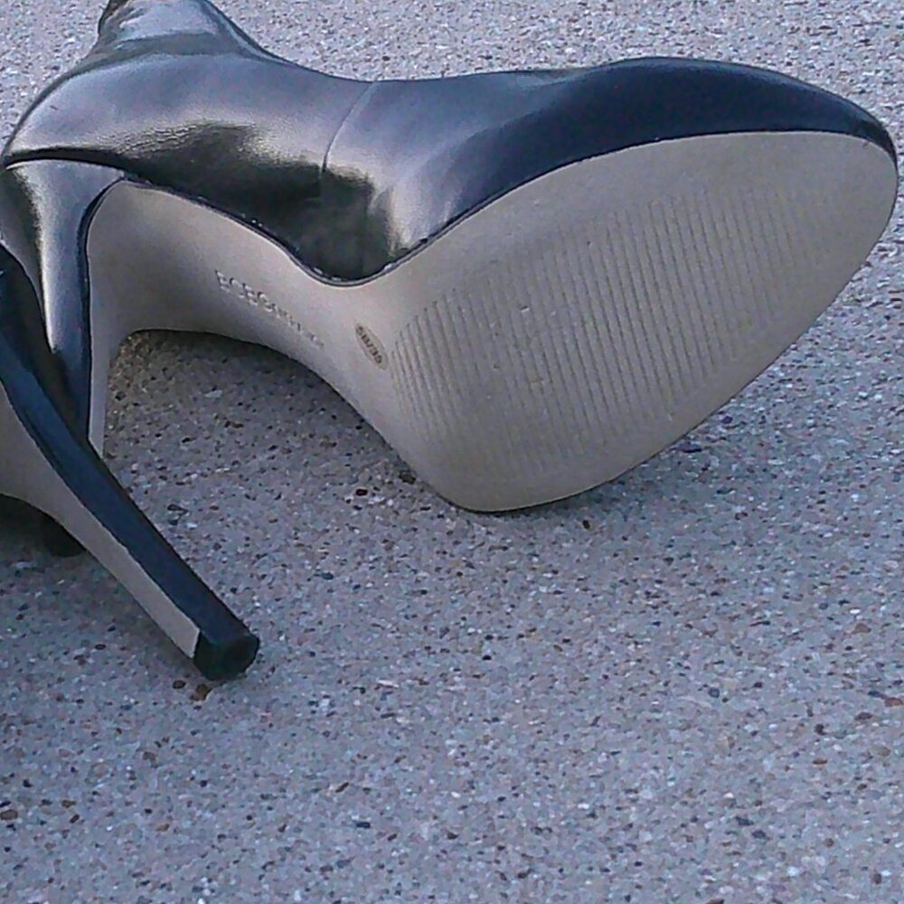 Women's BCBG Generation Black Pumps Heels Size 5 - Picture 6 of 10